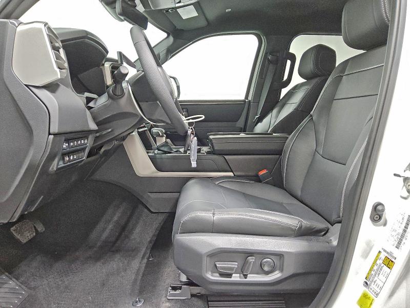 Фото 7 - TOYOTA TUNDRA