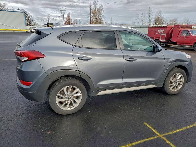 Фото 3 - HYUNDAI TUCSON