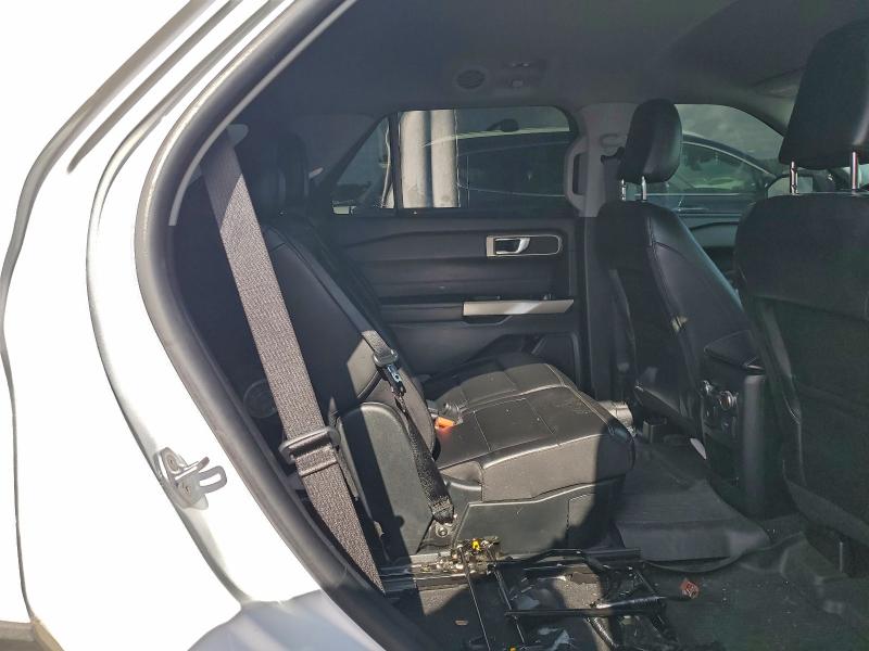 Фото 11 - FORD EXPLORER