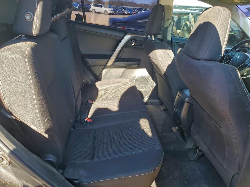 Фото 11 - TOYOTA RAV4