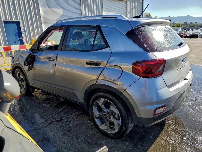 Фото 2 - HYUNDAI VENUE