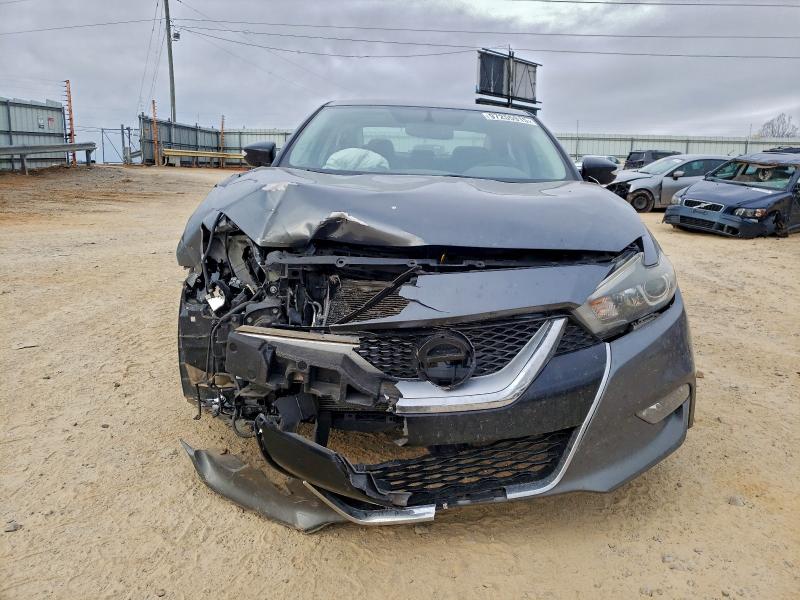 Фото 5 - NISSAN MAXIMA