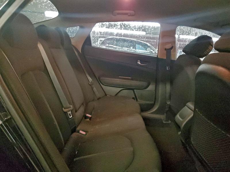 Фото 10 - KIA OPTIMA