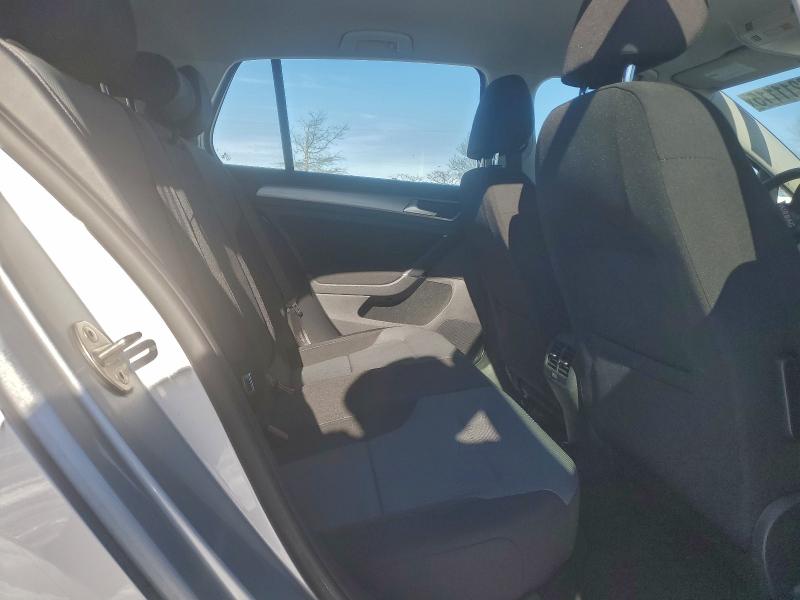 Фото 10 - VOLKSWAGEN GOLF