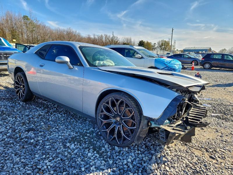 Фото 4 - DODGE CHALLENGER