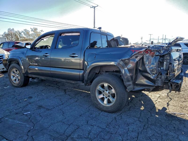 Фото 2 - TOYOTA TACOMA