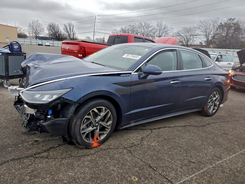 Фото 1 - HYUNDAI SONATA