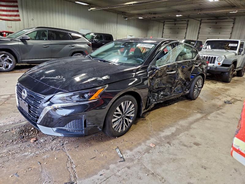 Фото 1 - NISSAN ALTIMA