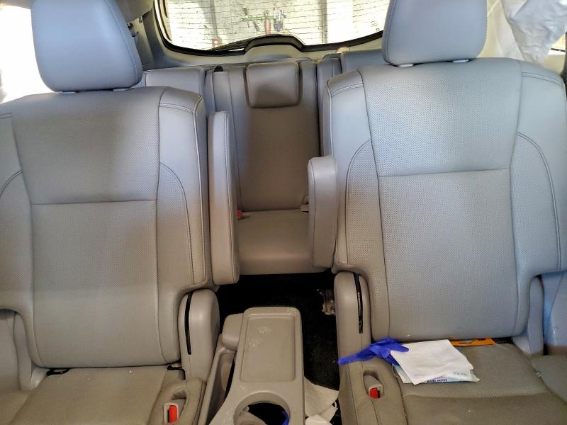 Фото 10 - TOYOTA HIGHLANDER