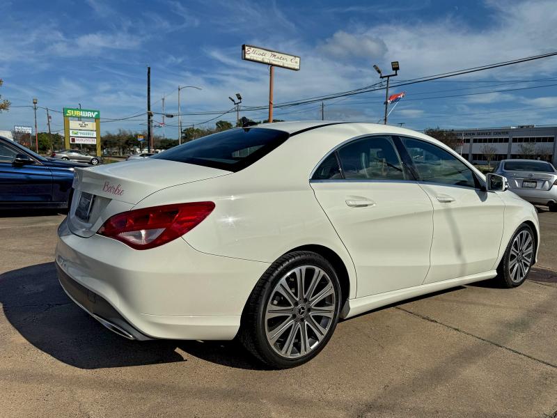 Фото 4 - MERCEDES-BENZ CLA-CLASS