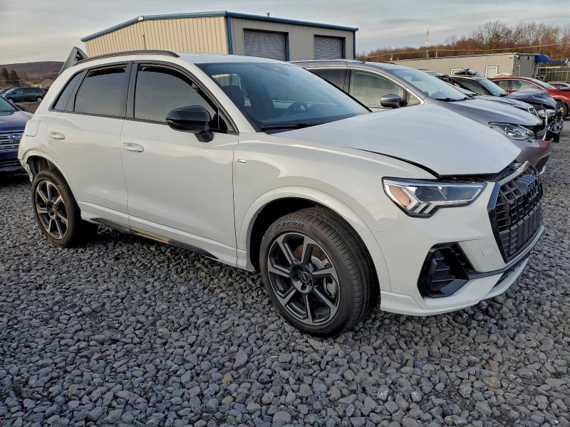 Фото 4 - AUDI Q3