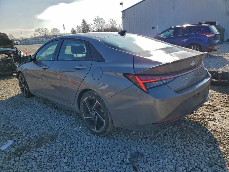 Фото 2 - HYUNDAI ELANTRA