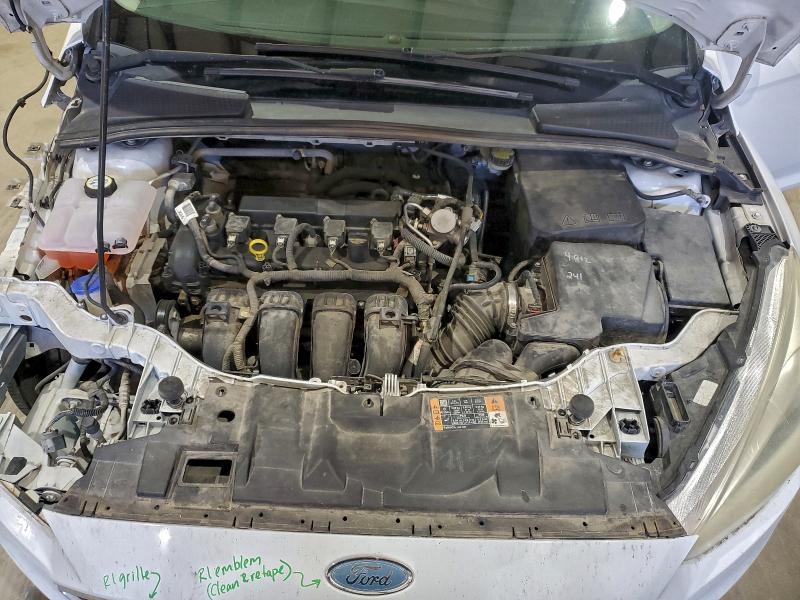 Фото 11 - FORD FOCUS