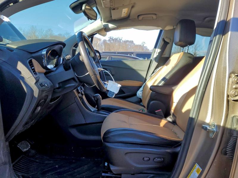 Фото 7 - CHEVROLET TRAX