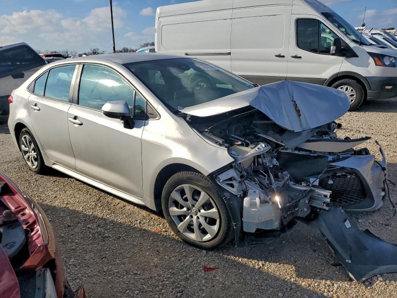 Фото 4 - TOYOTA COROLLA