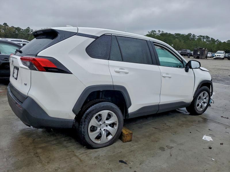 Фото 3 - TOYOTA RAV4