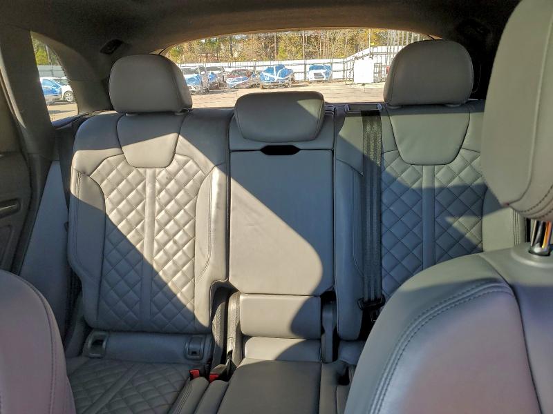 AUDI SQ5 2018 VIN WA1C4AFY1J2115906