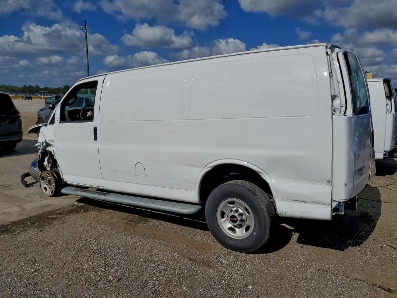 Фото 2 - GMC SAVANA