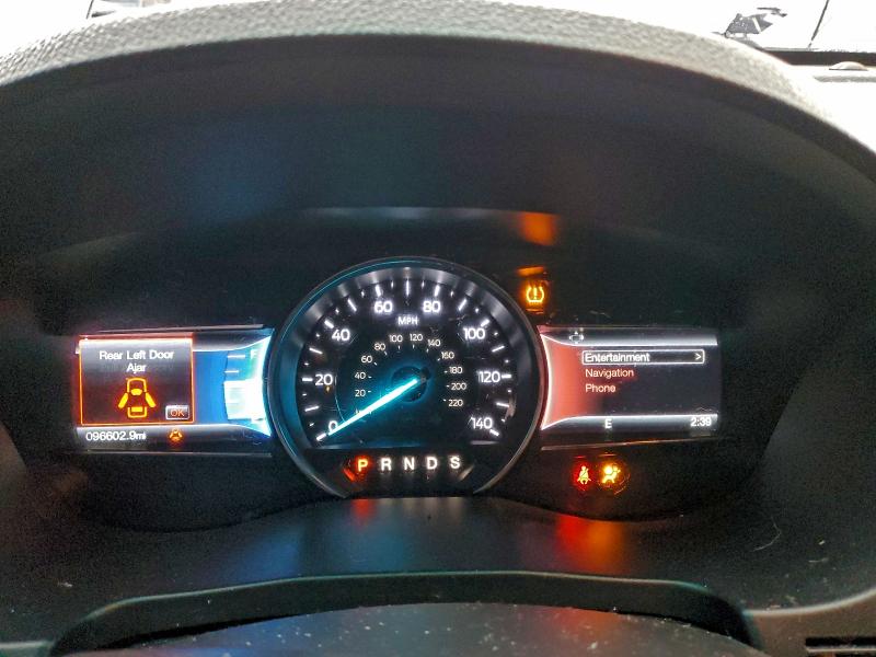 Фото 9 - FORD EXPLORER