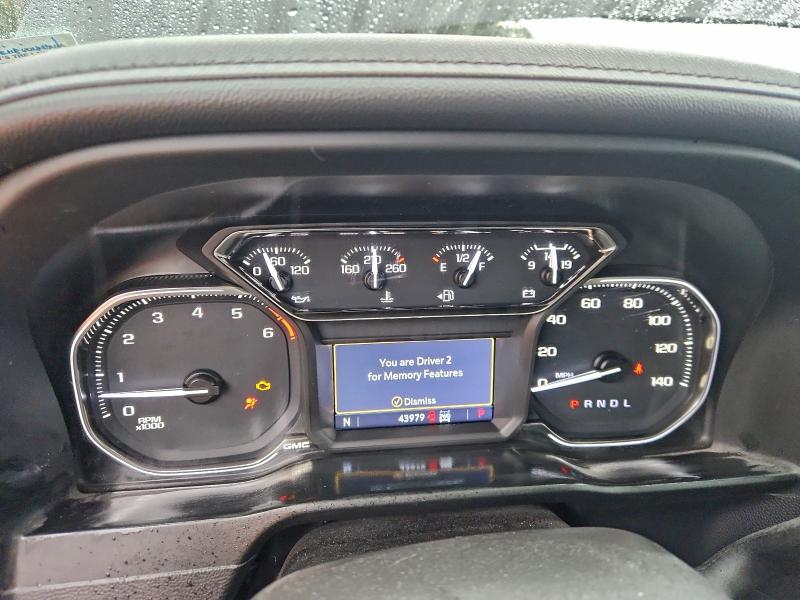 Фото 9 - GMC SIERRA