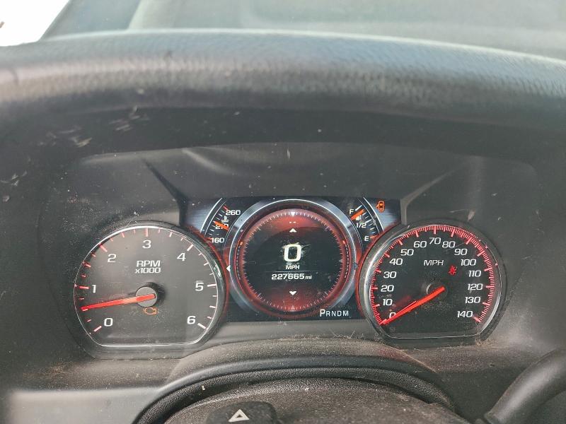 Фото 9 - GMC YUKON