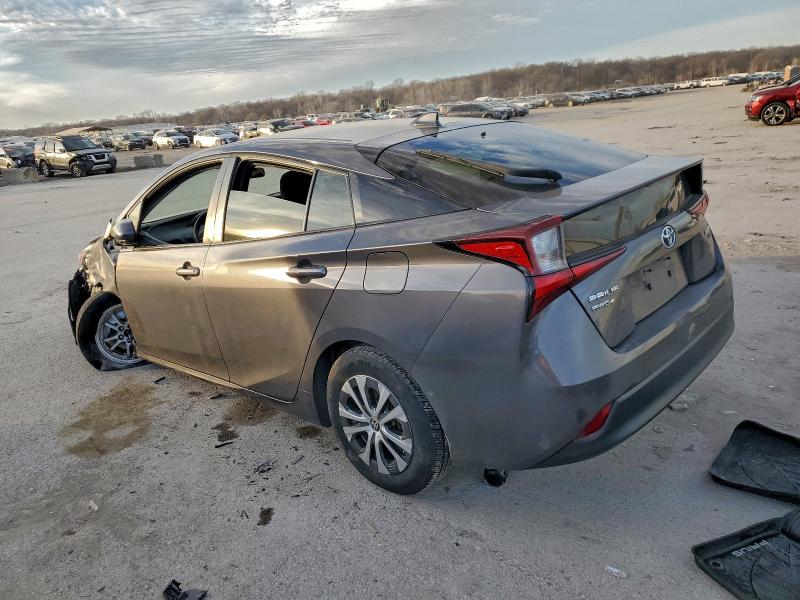 Фото 2 - TOYOTA PRIUS