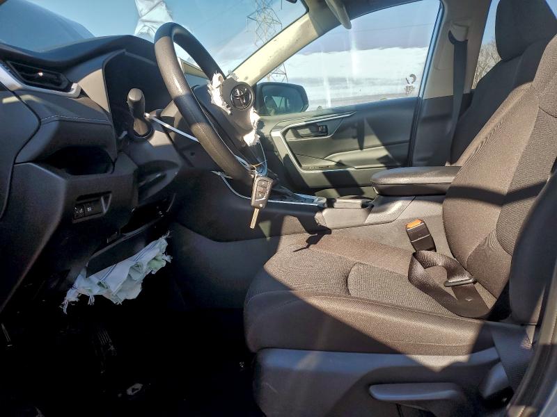 Фото 7 - TOYOTA RAV4