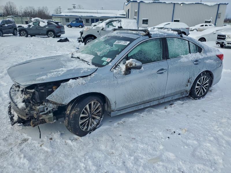 Фото 1 - SUBARU LEGACY