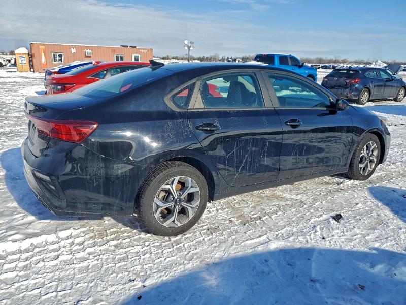 Фото 3 - KIA FORTE