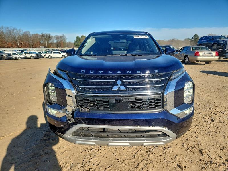 Фото 5 - MITSUBISHI OUTLANDER