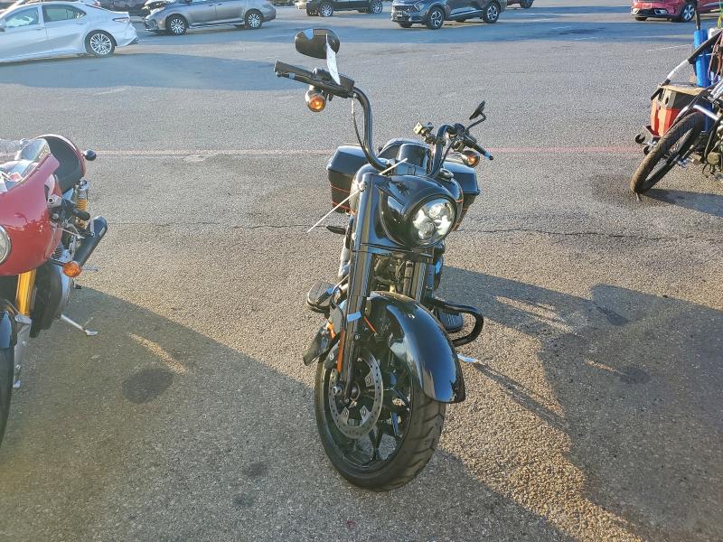 HARLEY-DAVIDSON FL 2022