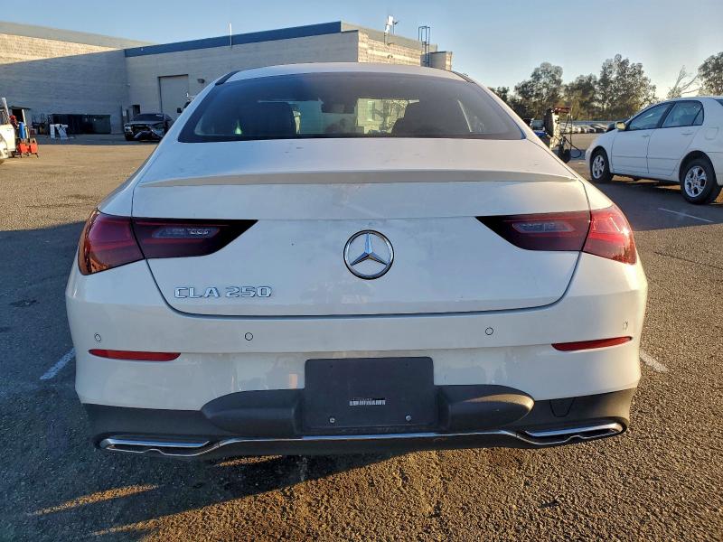 Фото 6 - MERCEDES-BENZ CLA-CLASS