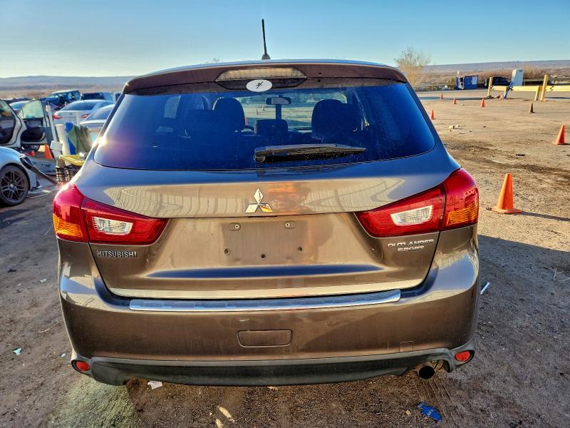 Фото 6 - MITSUBISHI OUTLANDER