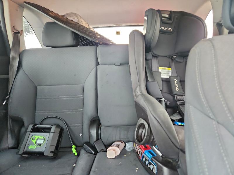 Фото 10 - KIA SORENTO