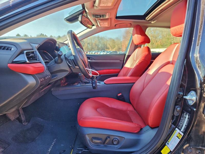 Фото 7 - TOYOTA CAMRY