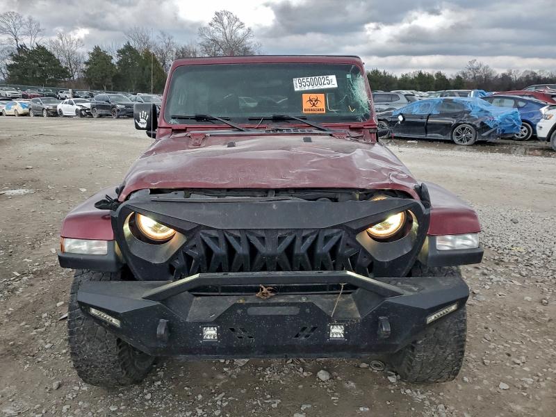 Фото 5 - JEEP WRANGLER