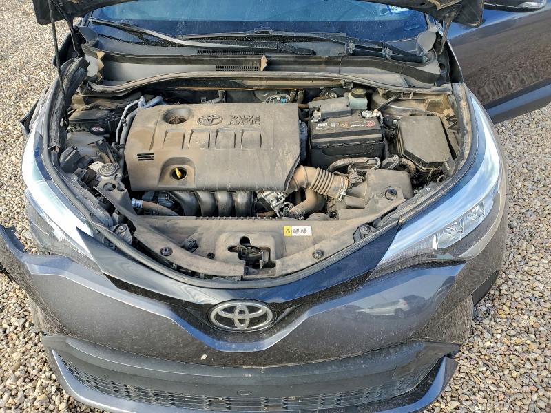 Фото 11 - TOYOTA C-HR