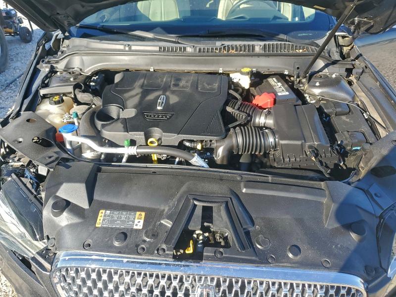 Фото 11 - LINCOLN MKZ