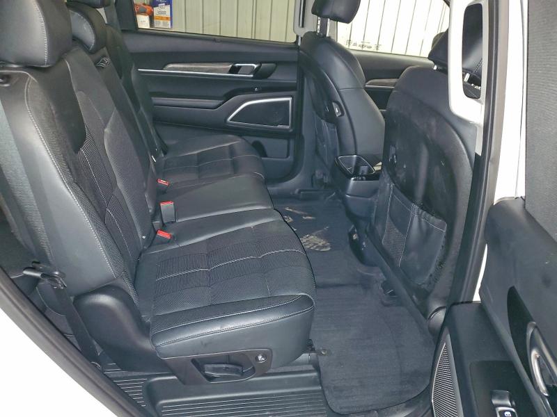 Фото 11 - KIA TELLURIDE