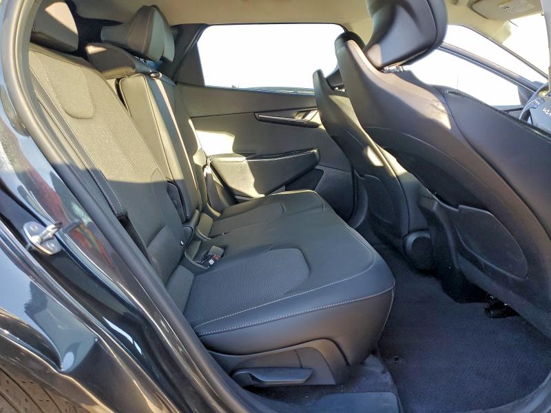 Фото 10 - KIA EV6 LIGHT