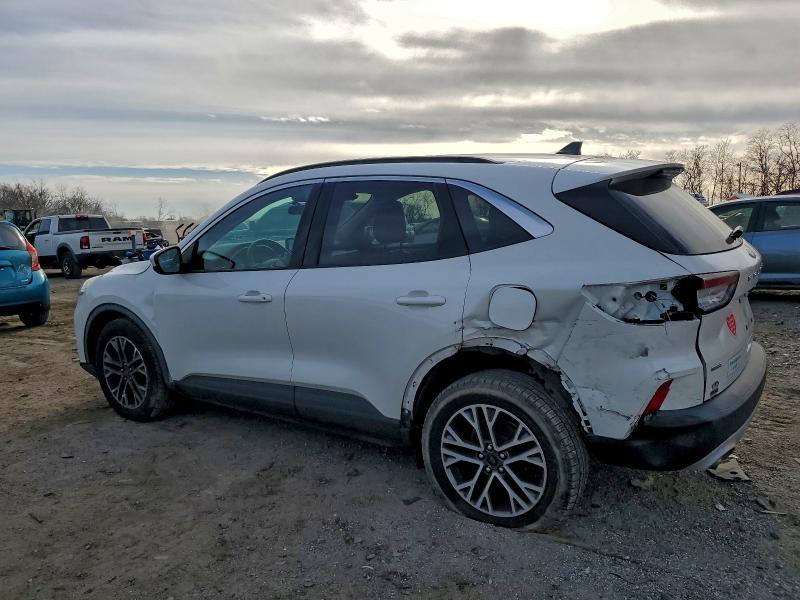 Фото 2 - FORD ESCAPE