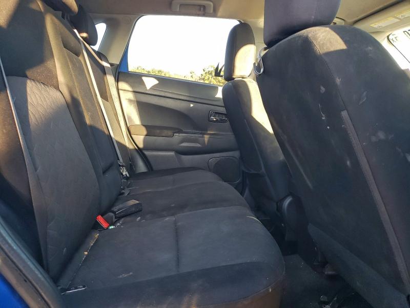 Фото 11 - MITSUBISHI OUTLANDER