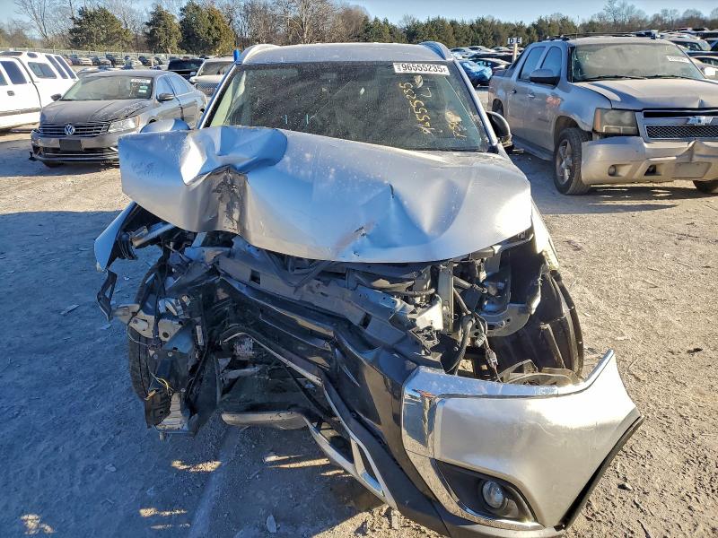 Фото 5 - MITSUBISHI OUTLANDER