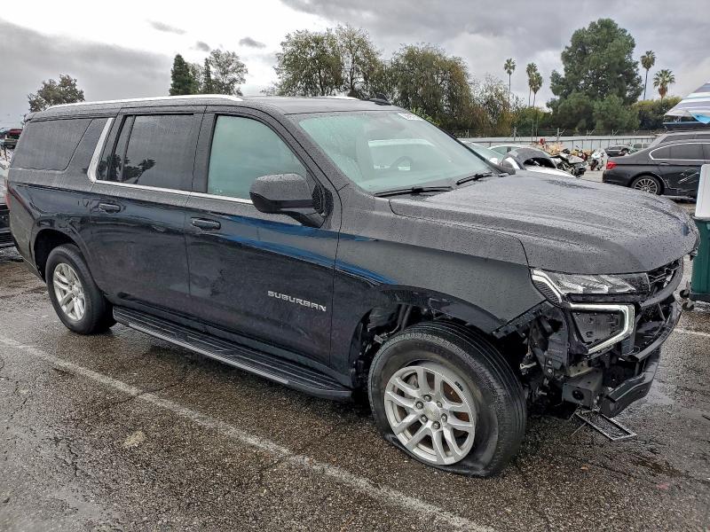 Фото 4 - CHEVROLET SUBURBAN
