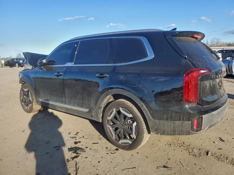 Фото 2 - KIA TELLURIDE