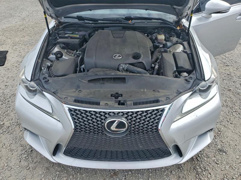 Фото 11 - LEXUS IS