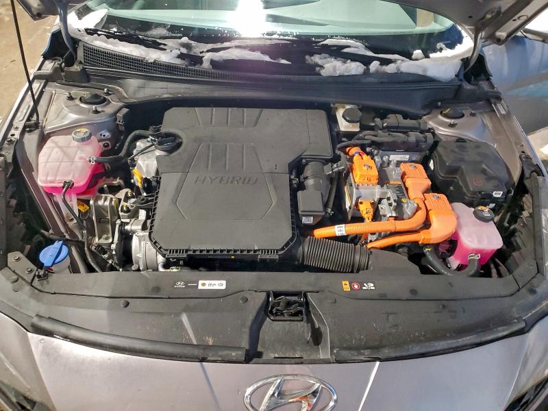 Фото 11 - HYUNDAI ELANTRA