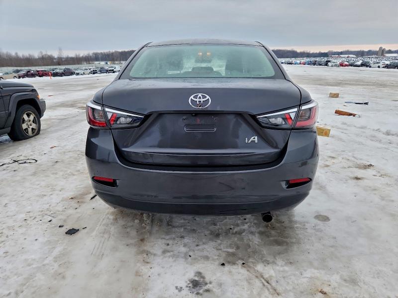 Фото 6 - TOYOTA YARIS