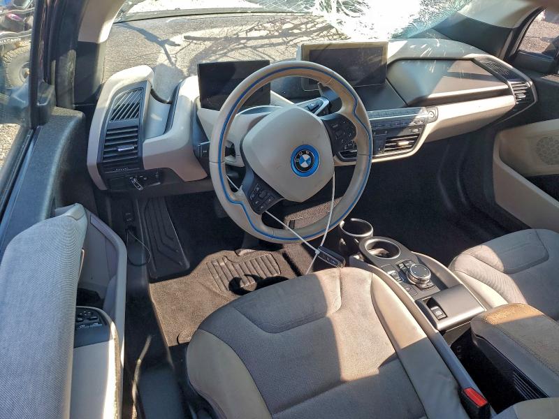 Фото 8 - BMW I SERIES