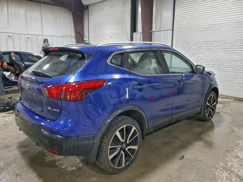 Фото 3 - NISSAN ROGUE